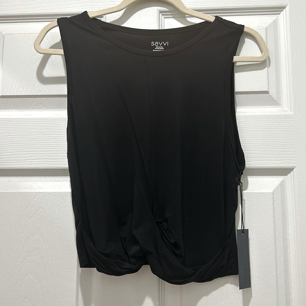 NWT SAVVI crop knot top